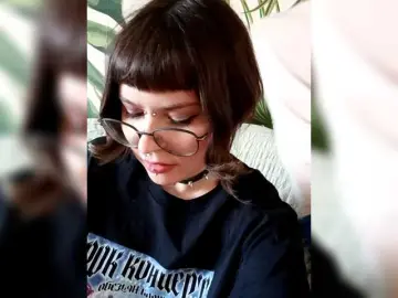 Bongacams Watch Live Sex Cams of Liryc1