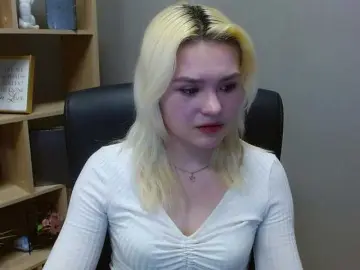 Bongacams Live Sex Cam of SweetLilyxo