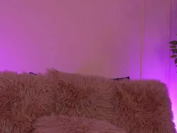 Bongacams Live Sex of CrystalRed