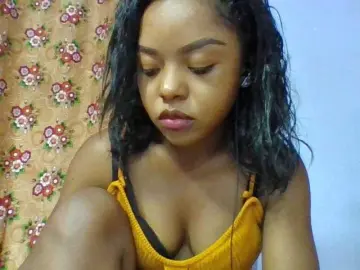 Bongacams Watch Live Sex Cams of Elysa7