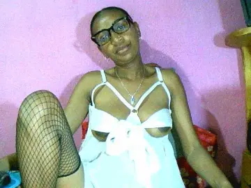 Bongacams Watch Live Sex Cams of Mynah