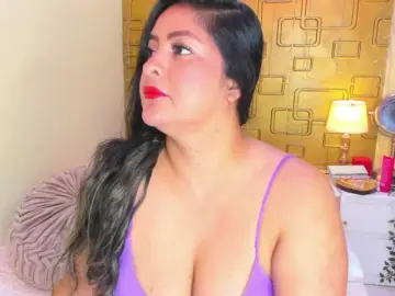 Bongacams Free Live Porn of JuliaHaye