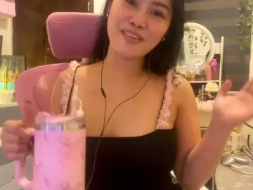 Bongacams Free Live Porn of LesliDine