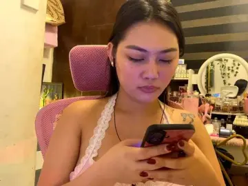 Bongacams Best Webcam of LesliDine