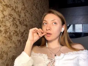 Bongacams Watch Live Sex Cams of MyrticeDollen