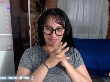 Bongacams Free Porn Cam of lunaws11