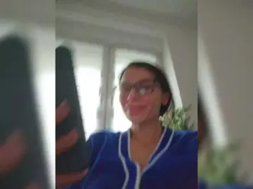 Bongacams Best live sex cam show of SophieMary