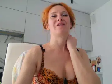 Bongacams Sex Cam of ladybigsmile