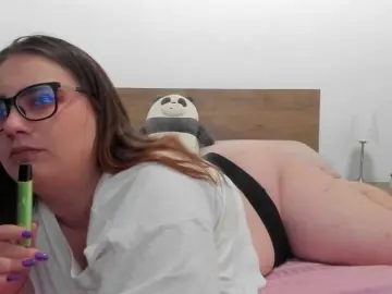 Bongacams Nude Webcam of amiravyxen