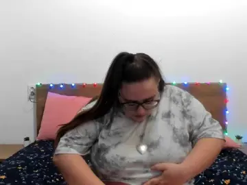 Bongacams Watch Live Sex Cams of amiravyxen