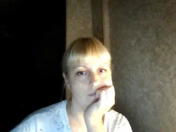 Bongacams Watch Live Sex Cams of krisss2016