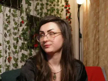 Bongacams Sex Cam of NaughtYHomemadE