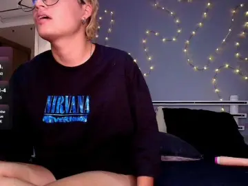 Bongacams Watch Live Sex Cams of MiaSinclair