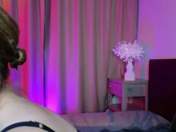 Bongacams Nude Webcam of LunetteFame