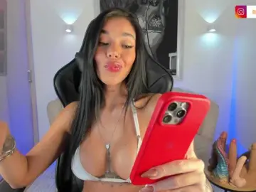 Bongacams Free Porn Cam of BellaRossi