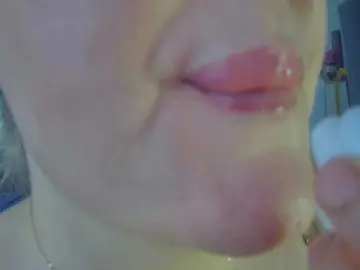 Bongacams Live Sex Cam of Leysun7