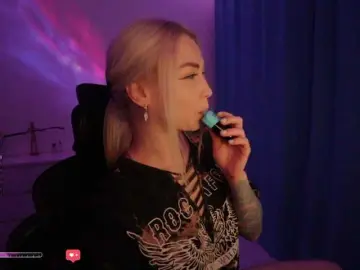 Bongacams Adult Webcam of BlackMonro