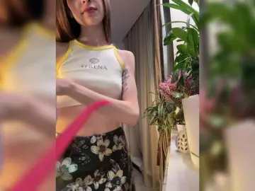 Bongacams Nude Webcam of CutieDollBC