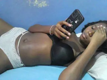 Bongacams Adult Webcam of Mystiq-Ella