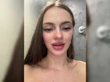 Bongacams Nude Webcam of Pussydollnet