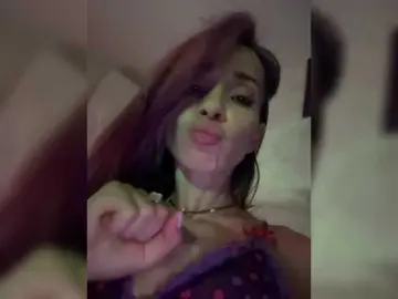 Bongacams Sex Cam of VIP17CoupleDream