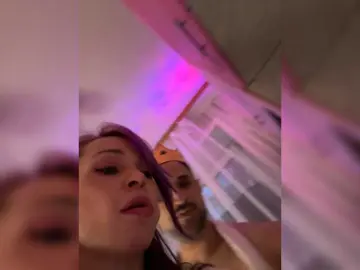 Bongacams Free Porn Cam of VIP17CoupleDream