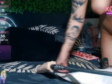 Bongacams Watch Live Sex Cams of -alexis-