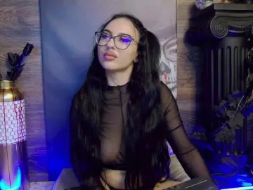 Bongacams Watch Live Sex Cams of IsabellaLuxx