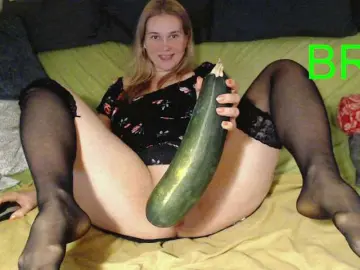 Bongacams Nude Webcam of MissLilyAbrams
