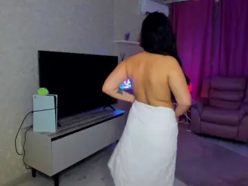 Bongacams Sex Cam of SnowingWinter