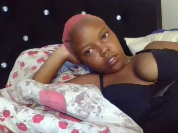 Bongacams Live Sex Cam of Empressvee25