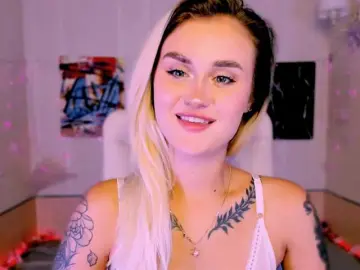 Bongacams Sex Chat of Ravenaaaa