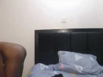 Bongacams Nude Webcam of Paradisedoll