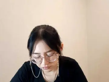 Bongacams Private Sex Chat of MyrleHenggeler