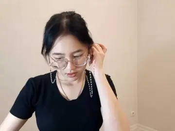 Bongacams Private Sex Chat of MyrleHenggeler