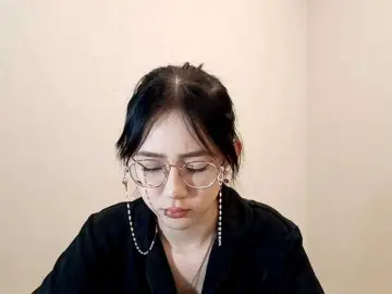 Bongacams Nude Webcam of MyrleHenggeler