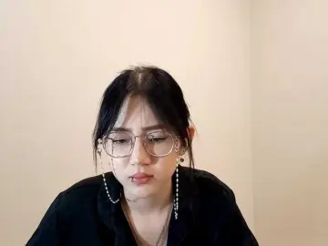 Bongacams Sex Chat of MyrleHenggeler