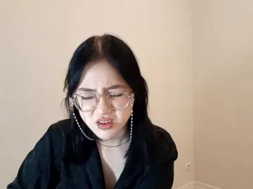 Bongacams Free Porn Cam of MyrleHenggeler