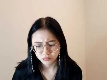 Bongacams Free Porn Cam of MyrleHenggeler