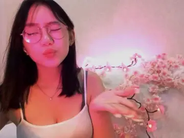 Bongacams Watch Live Sex Cams of MyrleHenggeler