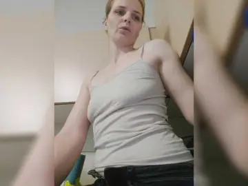 Bongacams Nude Webcam of Lulu-Erotica