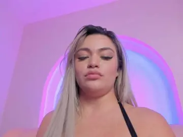 Bongacams Watch Live Sex Cams of milaowens