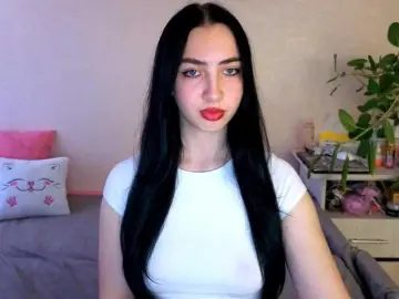 Bongacams Watch Live Sex Cams of WildKittenX