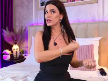 Bongacams Free Porn Cam of sereneloving