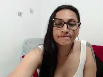 Bongacams Live Sex of KarinaSuarez1