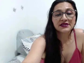 Bongacams Adult Webcams of KarinaSuarez1