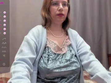 Bongacams Best live sex cam show of KarolineCherr