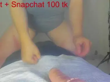 Bongacams Live Sex of Squirtle-Girl