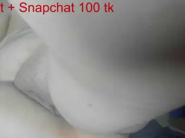 Bongacams Live Sex of Squirtle-Girl