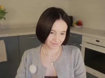 Bongacams Free Live Porn of -FemaleEssence-